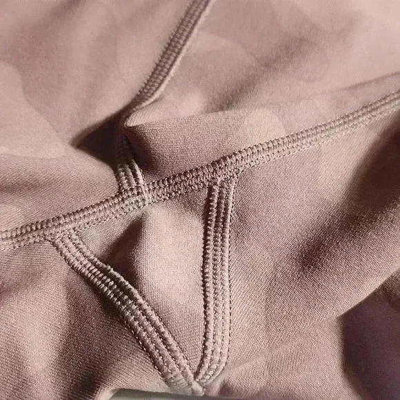 NIKE DRI-FIT Mauve camo infinasmooth medium supporting high rise 8 "length - Picture 6 of 16